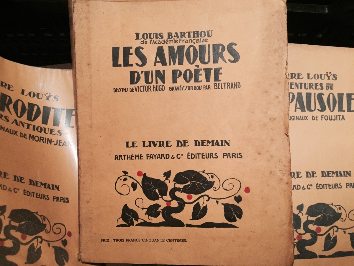 Cette collection était à lui aussi je pense, "Les amours d'un poète" à propos de Victor Hugo #Madeleineproject https://t.co/KIBedkyDO7